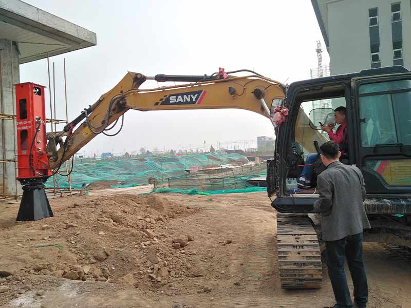 挖掘機(jī)夯實(shí)機(jī) 挖掘機(jī)夯實(shí)機(jī)